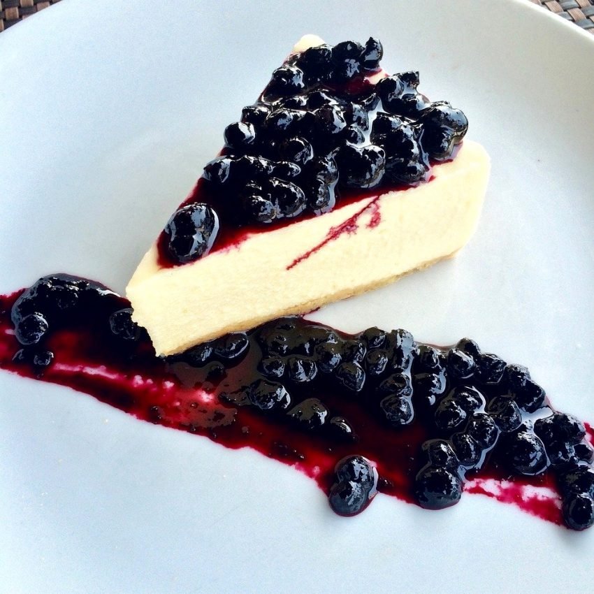 blue-berry-cheese-cake-g41a5a44b6_1280